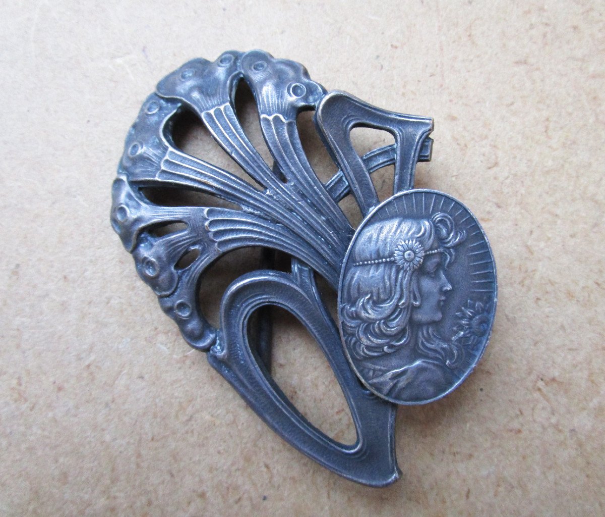 Very Beautiful Art Nouveau Period Belt Buckle For Women Butterfly Silver Metal Circa 1900.