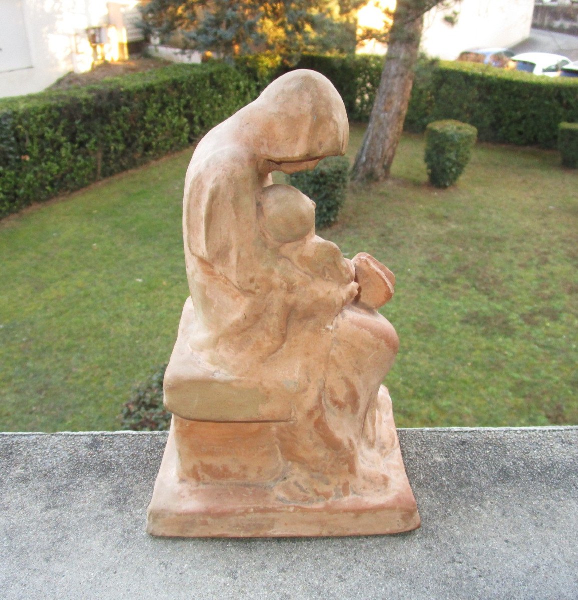 Ancienne Belle Sculpture En Terre Cuite Signée Femme Et Son Enfant Fin XIXe ou début XXe-photo-2