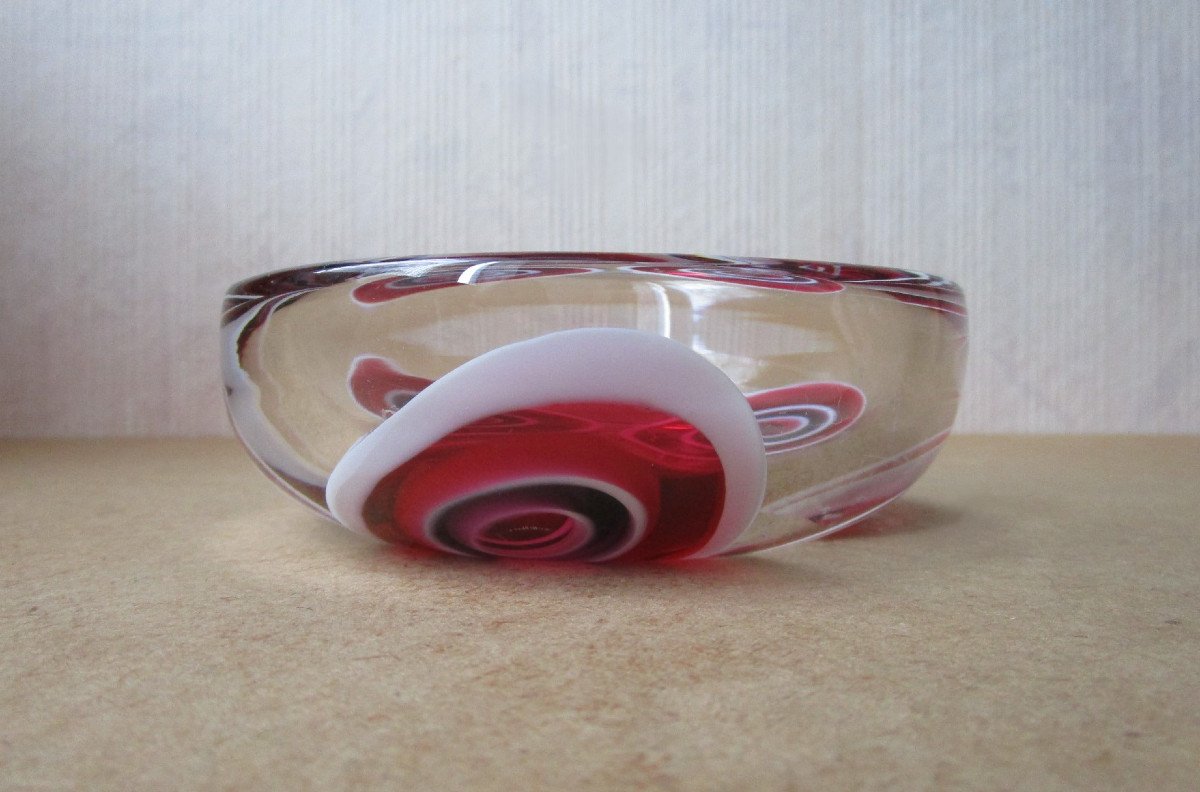 Beautiful Small Baccarat Crystal Pocket Tray With Colored Inclusions.-photo-3