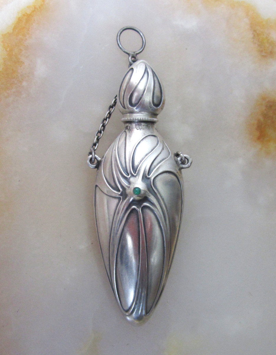 Ancien Flacon &agrave; Sels Ou &agrave; Parfums Vinaigrette Art Nouveau Sign&eacute; Argent Massif Et Turquoise.