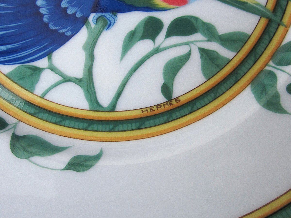 Hermès Décor Toucans Five Flat Dessert Or Entremet Plates Diameter 21.8 Cm. New Condition-photo-3