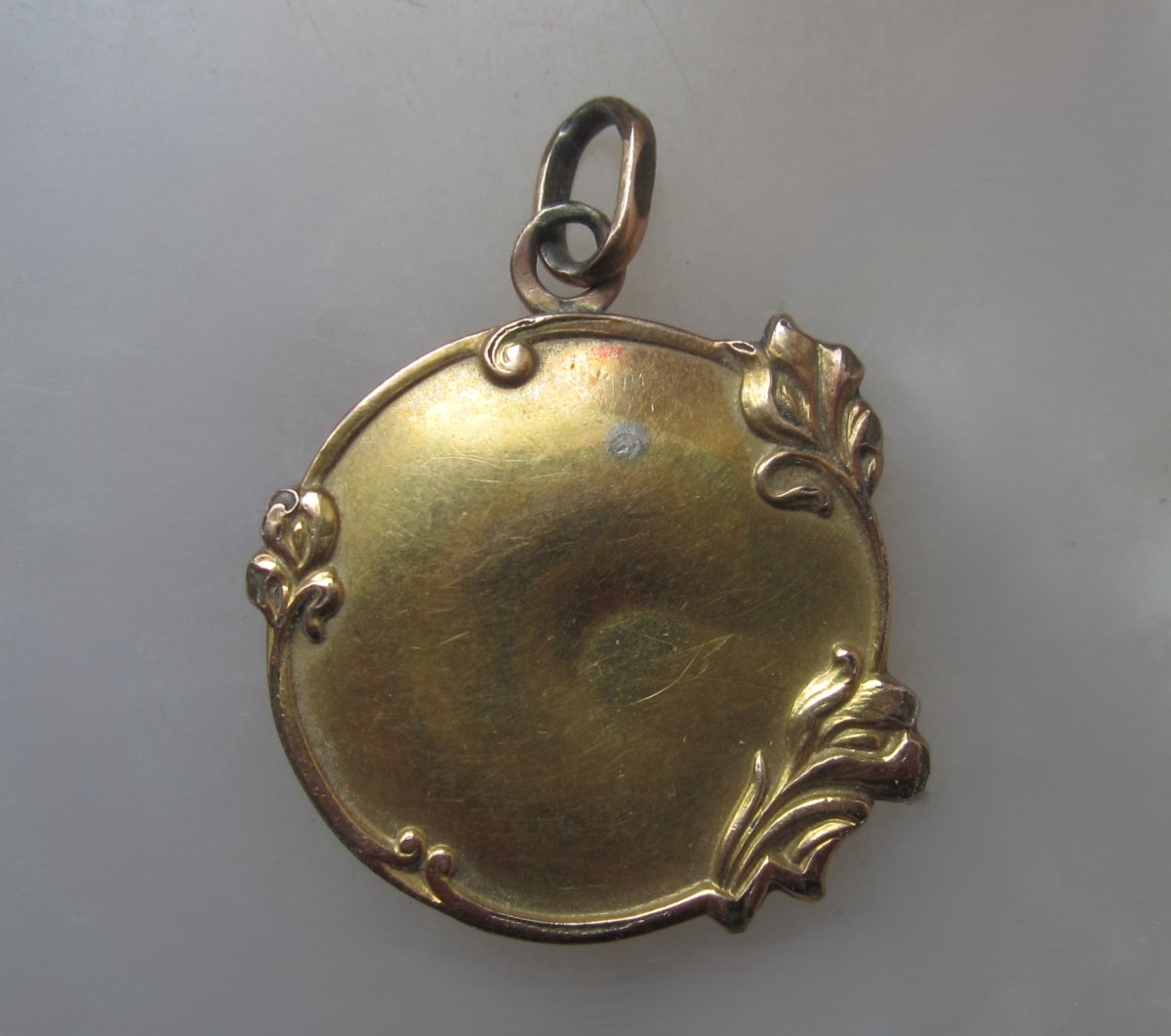 Belle M&eacute;daille En Plaqu&eacute; Or Pendentif Art Nouveau Femme Fleurs Iris Sign&eacute; Lucien-&eacute;mile Dropsy-photo-2
