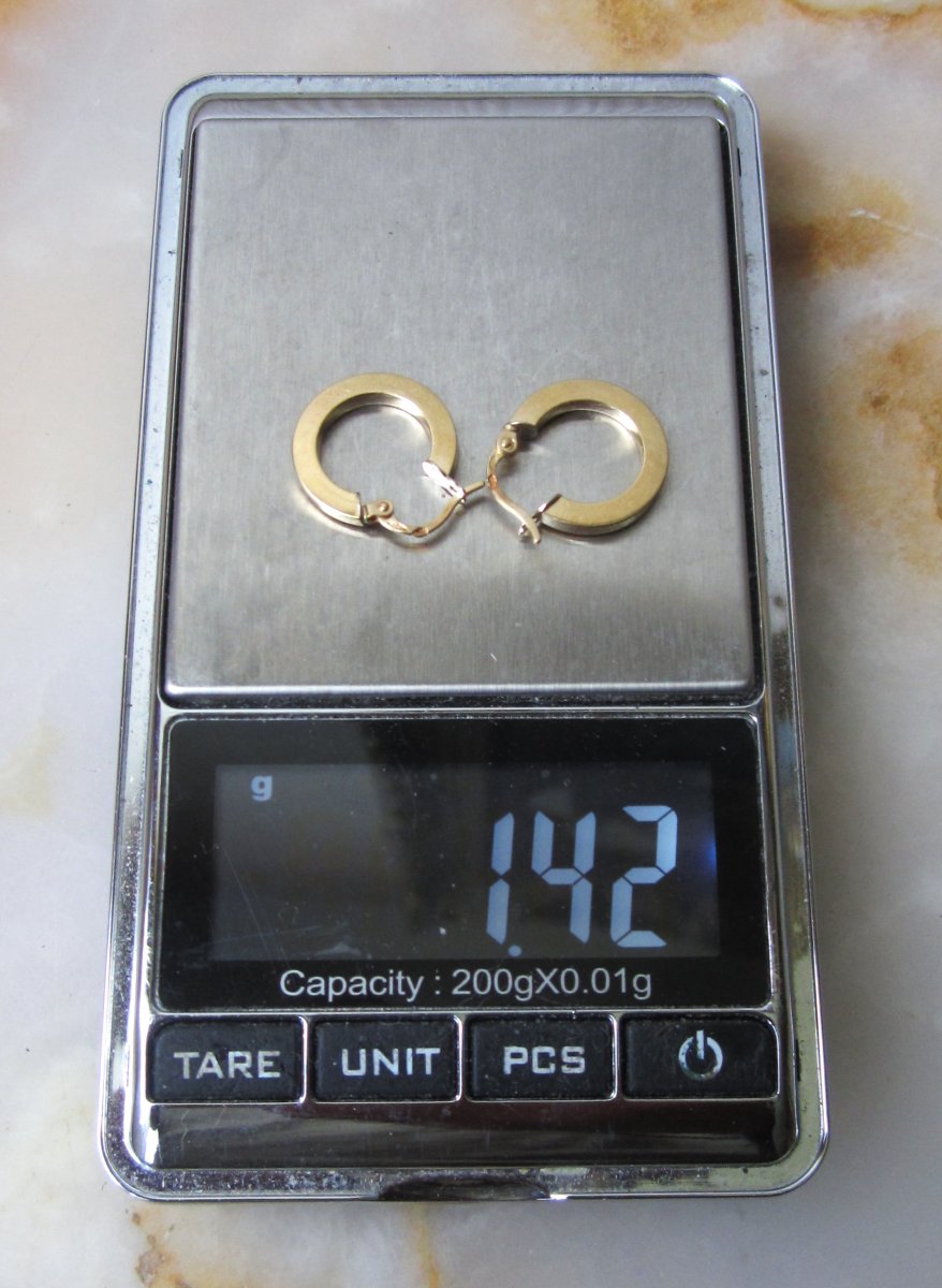 Pair Of 18k Solid Gold Hoop Earrings, 1.40 Grams, Diameter 1.5 Cm. -photo-2