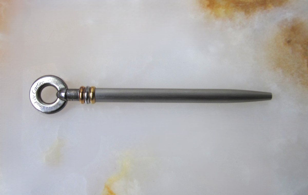 Must De Cartier Small, Refined Pen With Retractable Refill, In Good Condition, It Works.-photo-2
