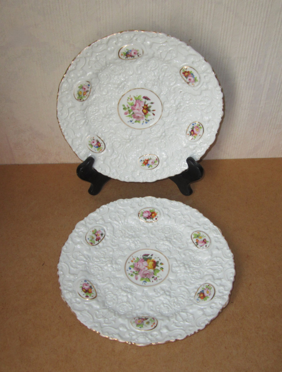 Two Very Beautiful 19th Century Paris Porcelain Plates Signed Jp For Jacob Petit.