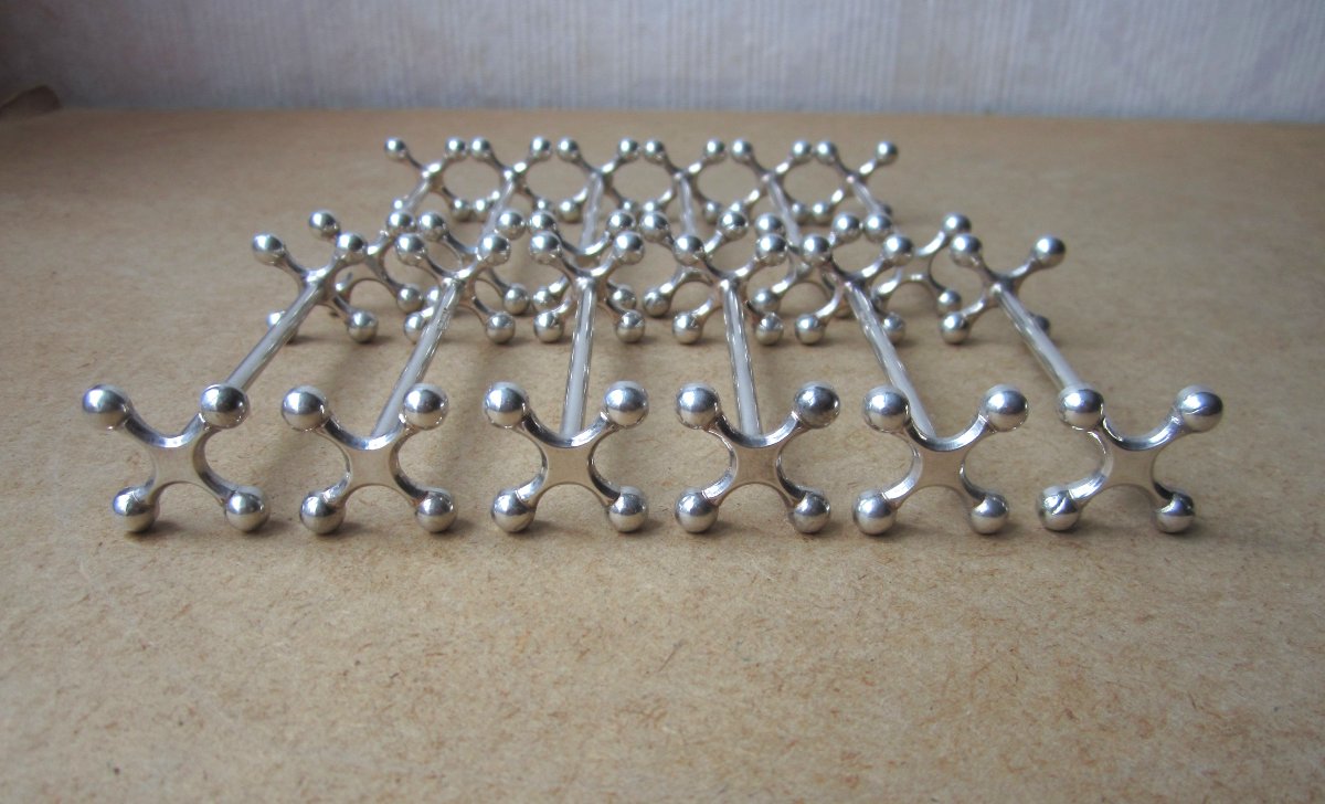 12 Christofle Knife Rests In Very Good Condition, 4 Ball Or Atomium Model, In Boxes.-photo-4