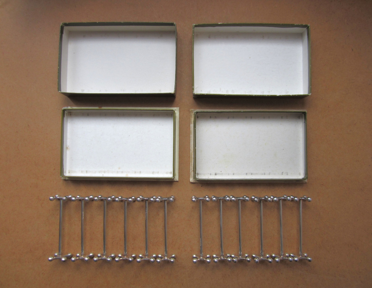 12 Christofle Knife Rests In Very Good Condition, 4 Ball Or Atomium Model, In Boxes.-photo-3