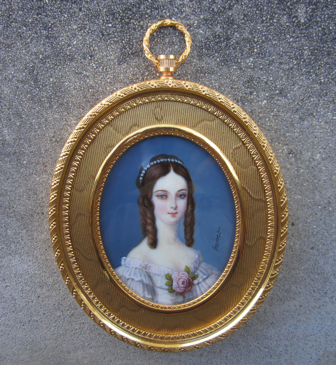 Très belle miniature sur ivoire signé Gamet Marie Duplessis Dame aux camélias cadre bronze doré