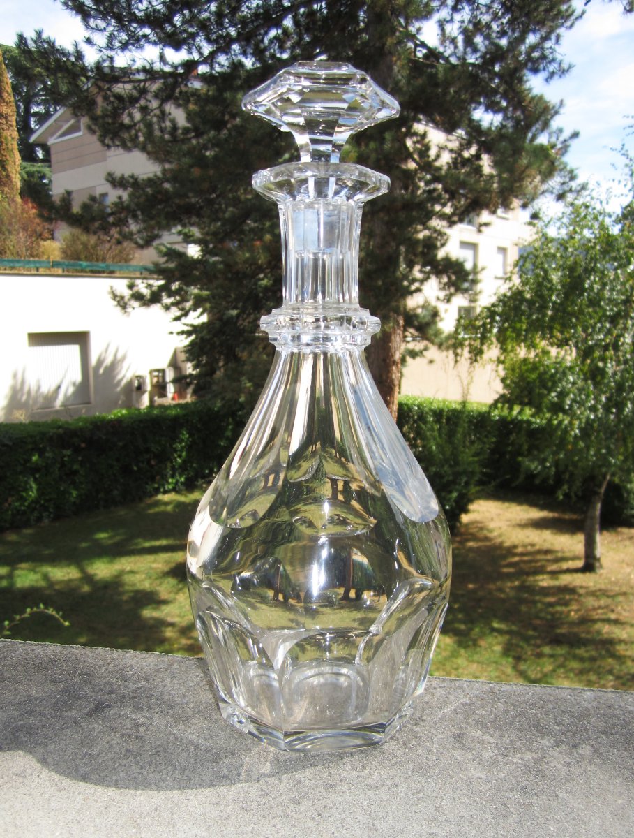 Baccarat, très belle carafe à eau ou à vin modèle Harcourt en très bon état. Hauteur : 29,8 cm.-photo-2