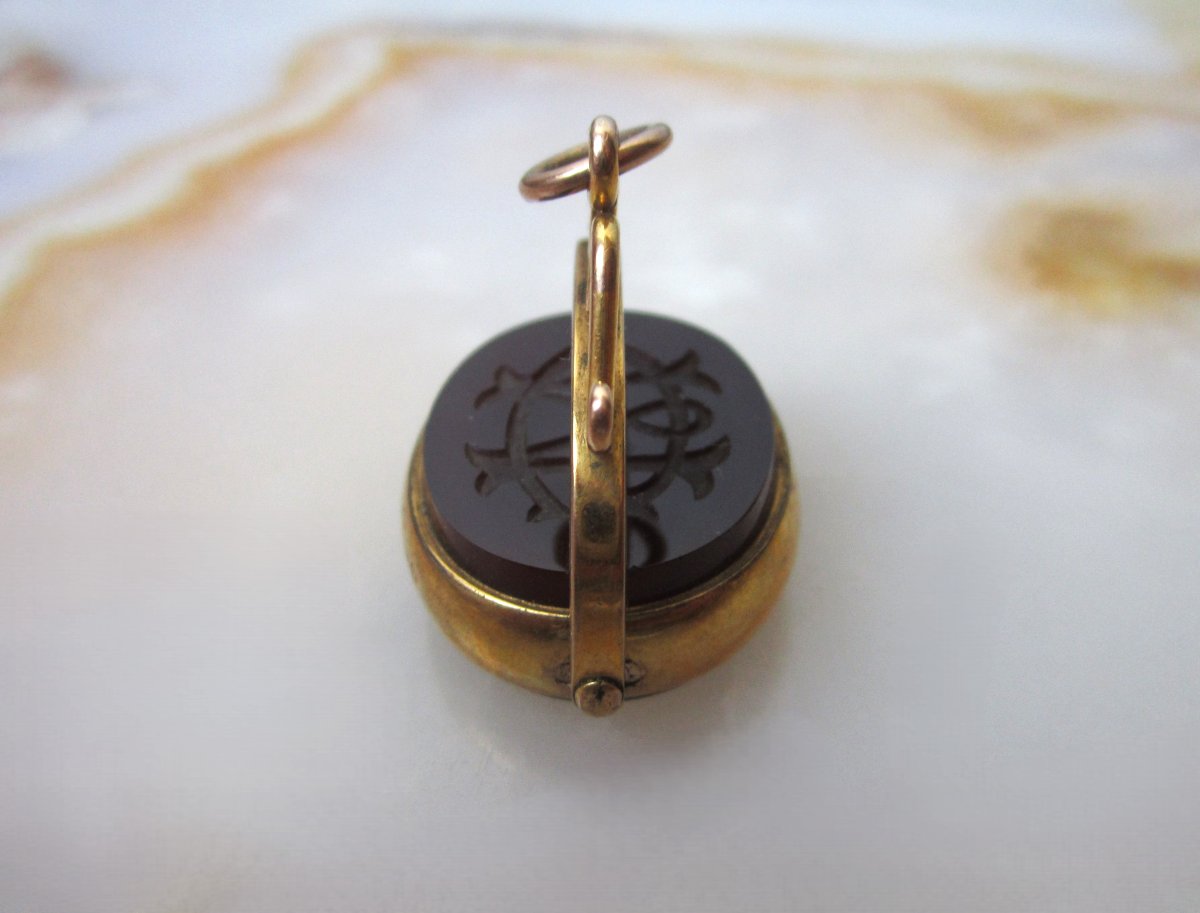 Beau sceau breloque de châtelaine XIXe en or 9 carats  9k et cornaline monogramme MC intaille-photo-4
