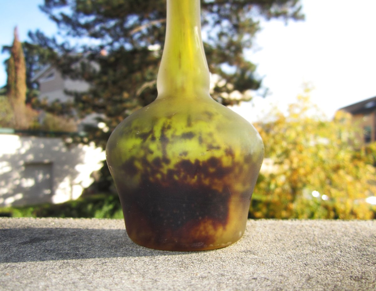 Très beau vase berluze en verre marmoréen signé Lorrain filiale de Daum pâte de verre 28 cm.-photo-1