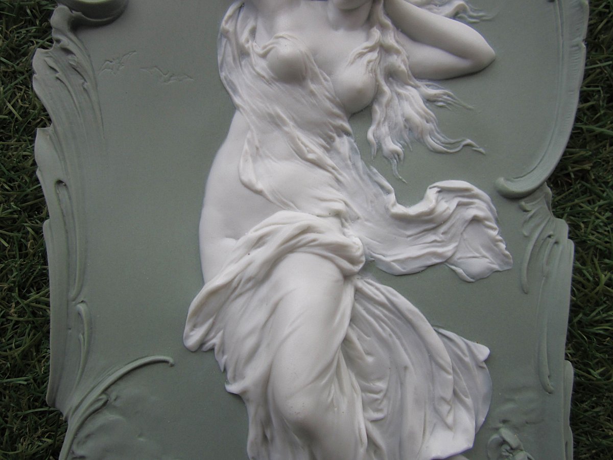 Très belle paire de plaque en biscuit de porcelaine femmes Art Nouveau 1900, Volkstedt Thuringe-photo-4