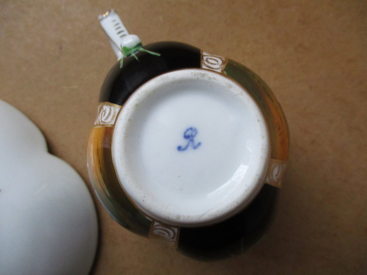  Very Beautiful Quatrefoil Cup In German Porcelain By Helena Wolfsohn Dresden Meissen Saxony.-photo-6