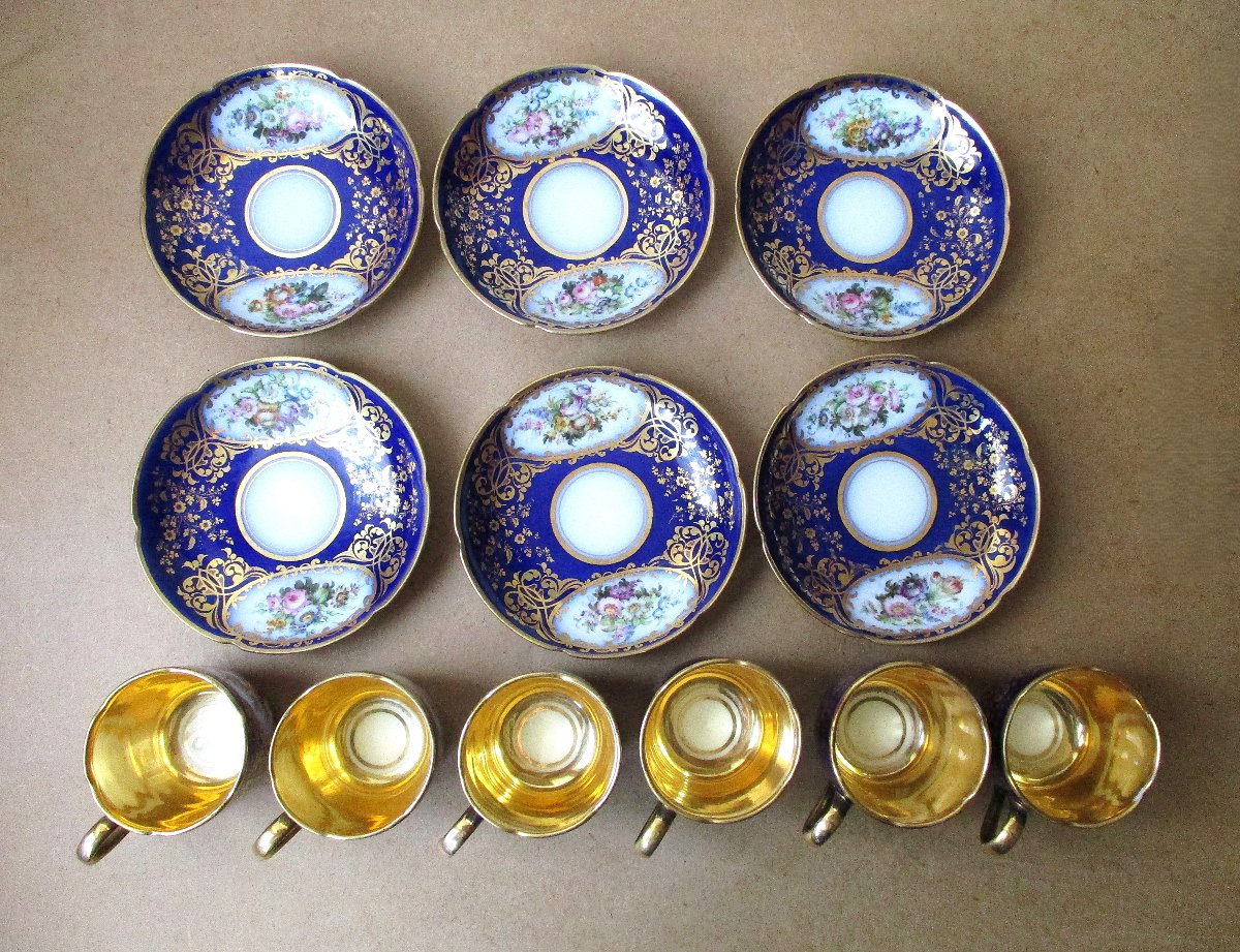 Six belles tasses à café de qualité en Porcelaine de Paris manufacture Gosse vers 1850-1860.-photo-4