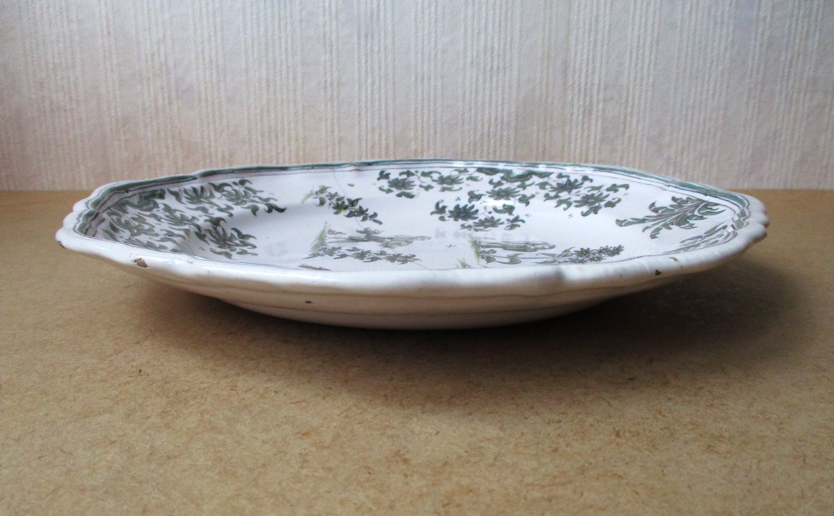 Assiette en faïence de Moustiers XVIIIe manufacture Olérys et Laugier recollée.-photo-7