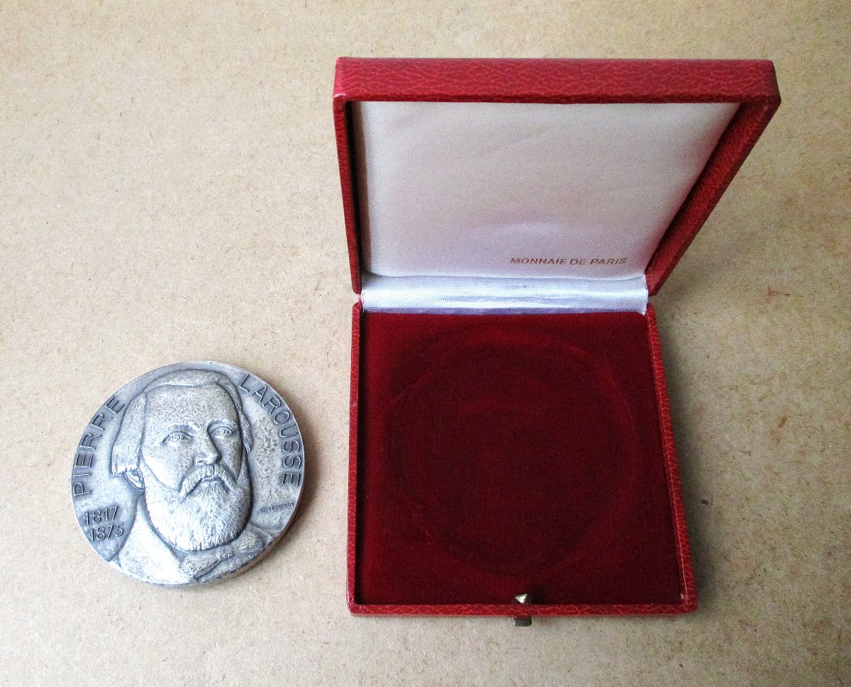 Grosse médaille en argent massif premier titre signée Gibert 1985 Pierre Larousse 290 grammes.-photo-4