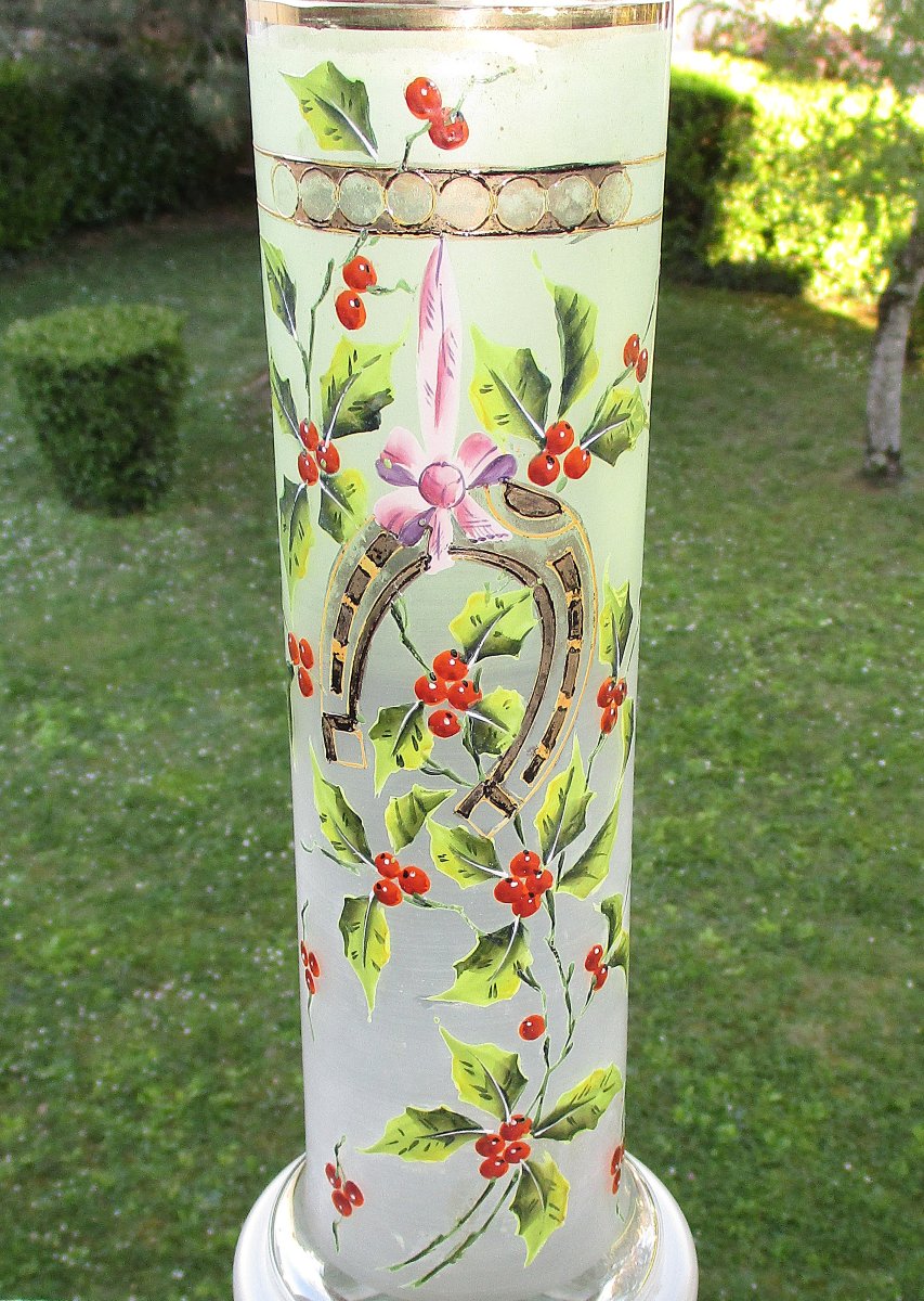 Très beau vase Art Nouveau en verre émaillé à décor de houx et fer à cheval porte-bonheur.-photo-2
