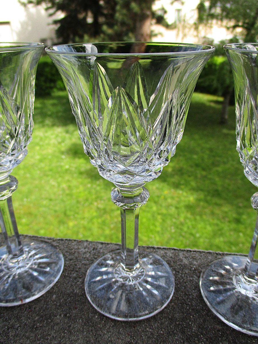 Saint Louis, 7 Beautiful White Wine Glasses Sammy Model In Perfect Condition Saint-louis Crystal.-photo-3