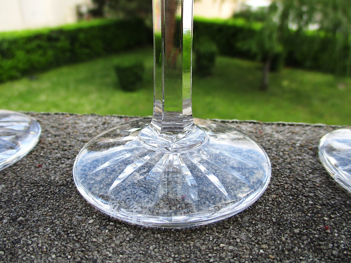 Saint Louis, 7 Beautiful White Wine Glasses Sammy Model In Perfect Condition Saint-louis Crystal.-photo-3