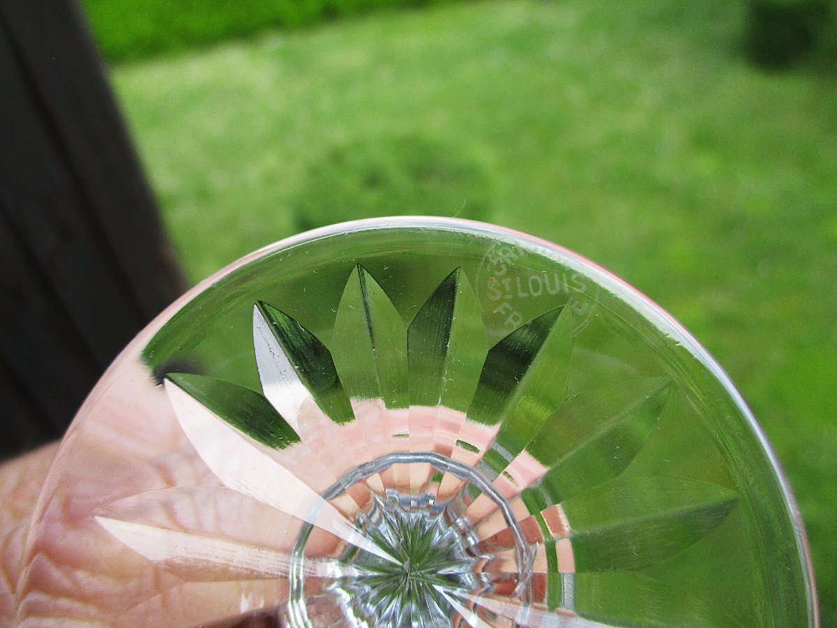 Saint Louis, 7 Beautiful White Wine Glasses Sammy Model In Perfect Condition Saint-louis Crystal.-photo-6