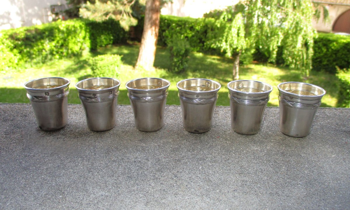 Six petits gobelets à liqueur en argent massif et vermeil, poinçon Minerve, style Louis XVI-photo-2