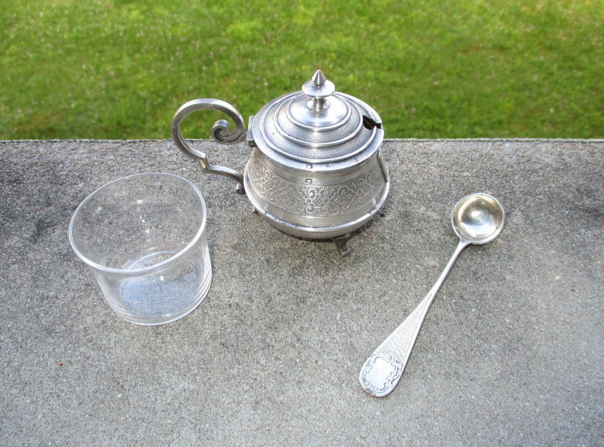 Nineteenth-century Silver And Vermeil Mustard Pot Monogrammed With The Initials L And D Interlaced.-photo-2