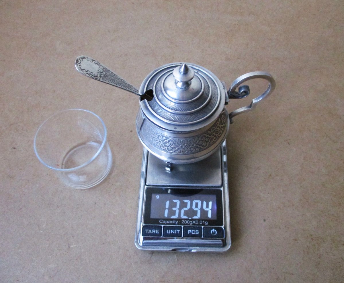 Nineteenth-century Silver And Vermeil Mustard Pot Monogrammed With The Initials L And D Interlaced.-photo-8
