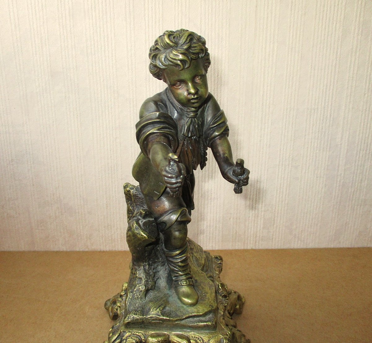 Beautiful 19th-century Bronze Sculpture Of A Boy Child With Birds On A Pedestal. Height: 28 Cm.-photo-6