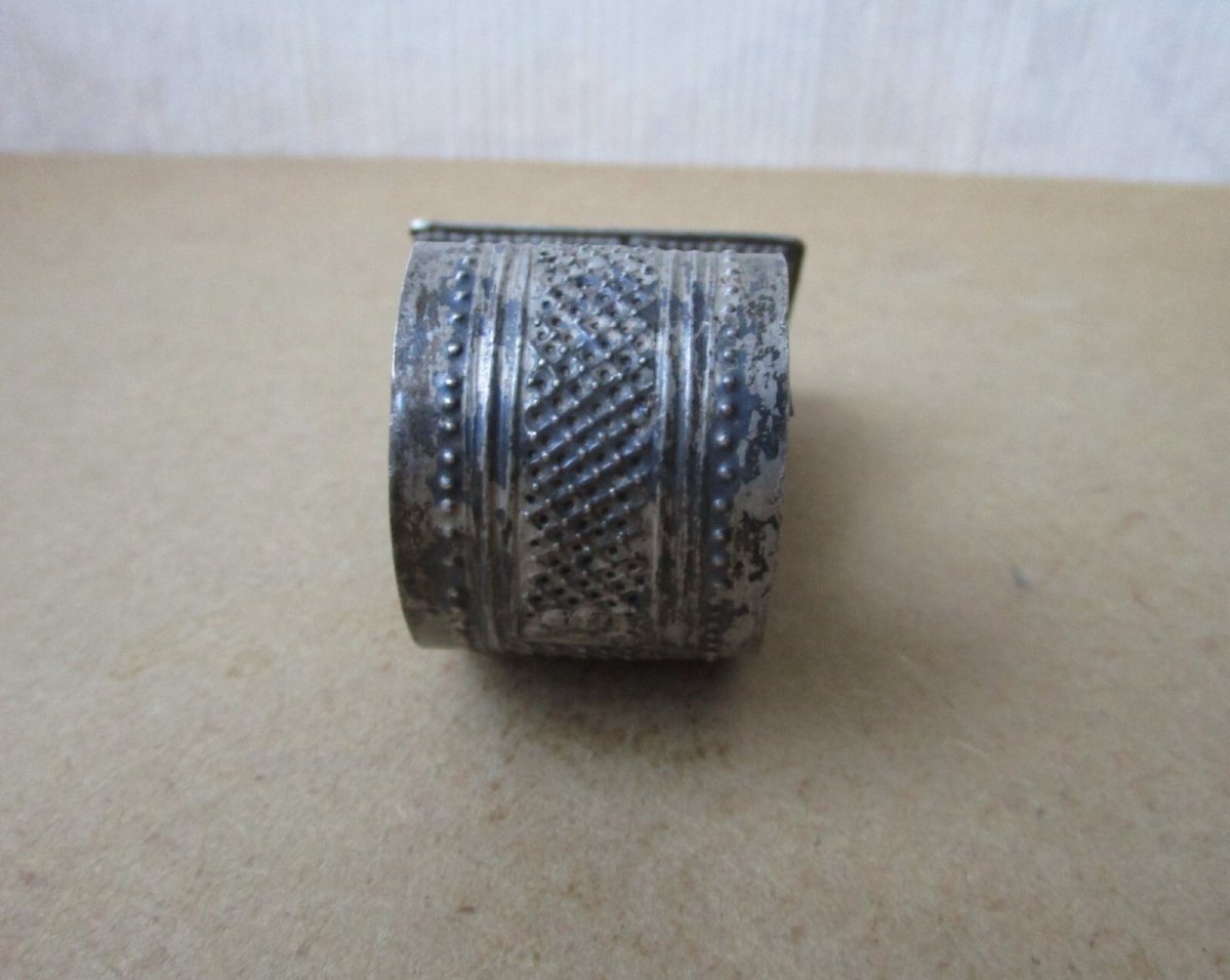 19th-century Betel Leaf Case Or Box Made Of Solid Silver, From China, Thailand, Vietnam, Or Cambodia-photo-4