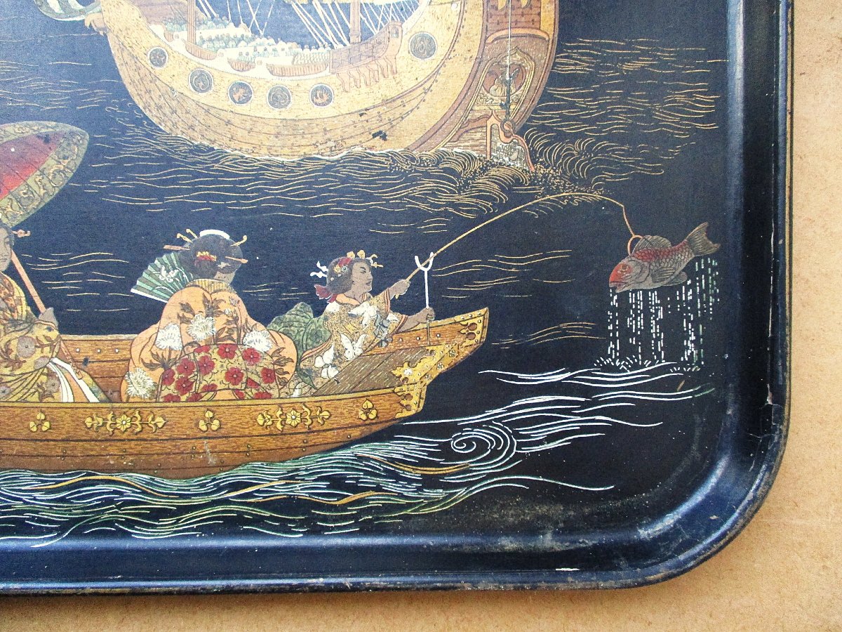 Beau plateau en carton bouilli époque Napoléon III, rare décor japonisant de bateaux.-photo-1