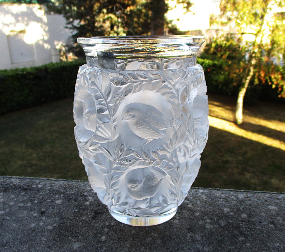 Iconique vase Bagatelle en cristal moulé-pressé satiné Lalique France modèle de René Lalique.-photo-2