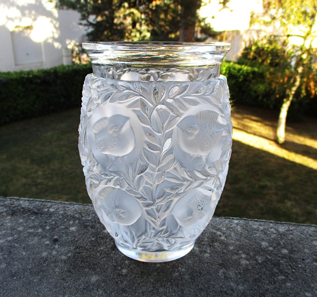 Iconique vase Bagatelle en cristal moulé-pressé satiné Lalique France modèle de René Lalique.-photo-3