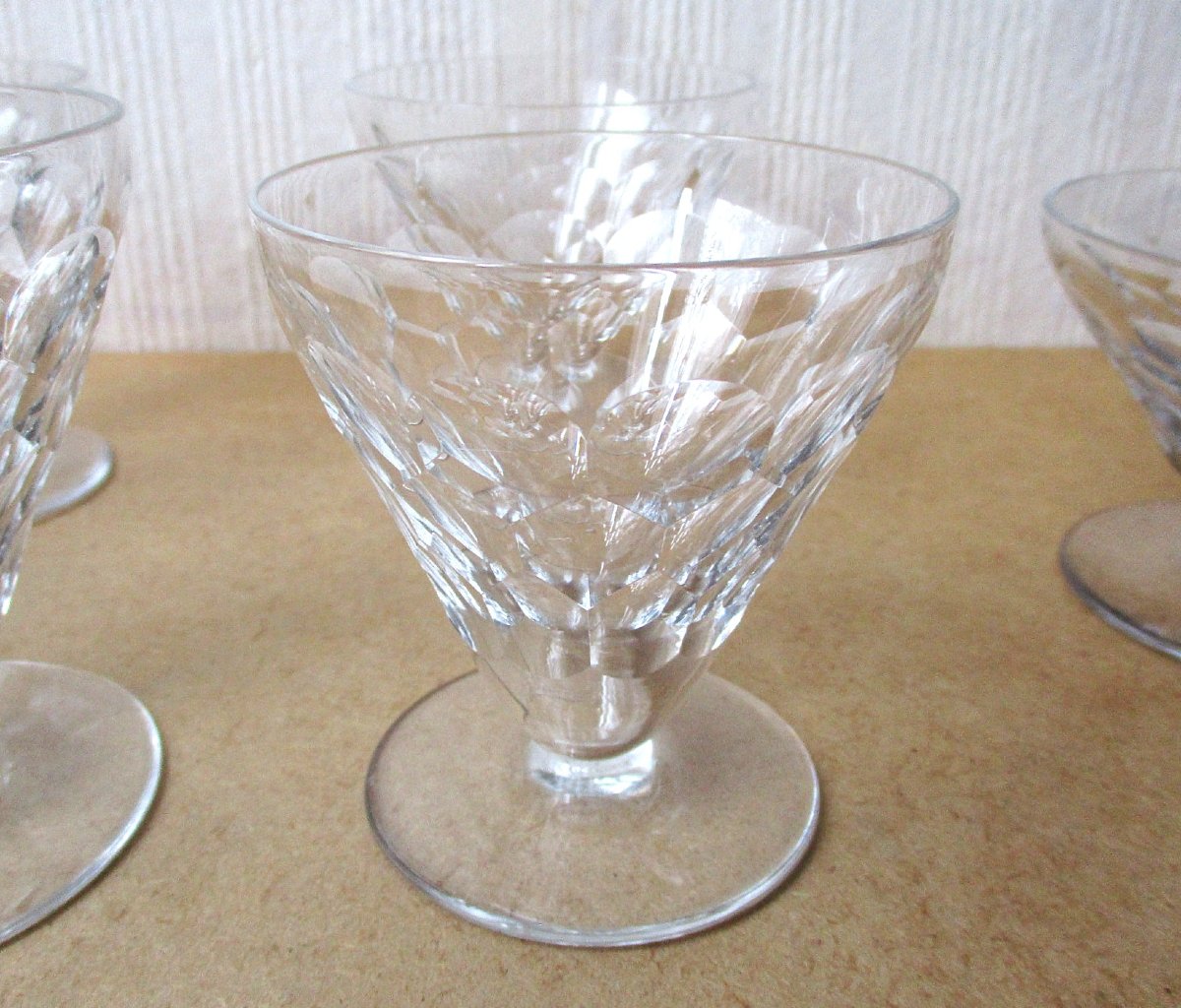 A Set Of Baccarat Art Deco "brindisi" Crystal Glasses In Perfect Condition.-photo-1