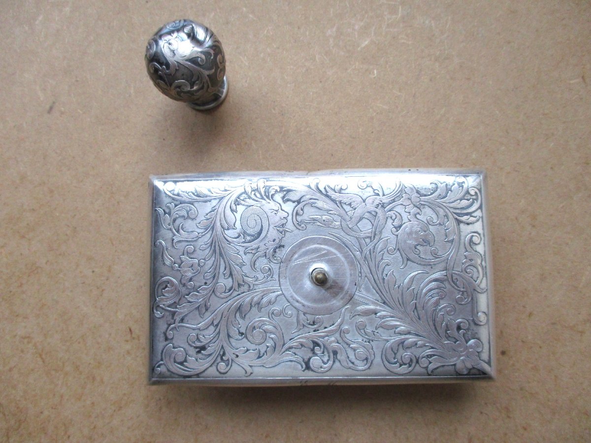 19th-century Blotting Pad Made Of Solid Silver, Decorated With Foliage And Mythical Creatures, With The Monogram "em."-photo-3
