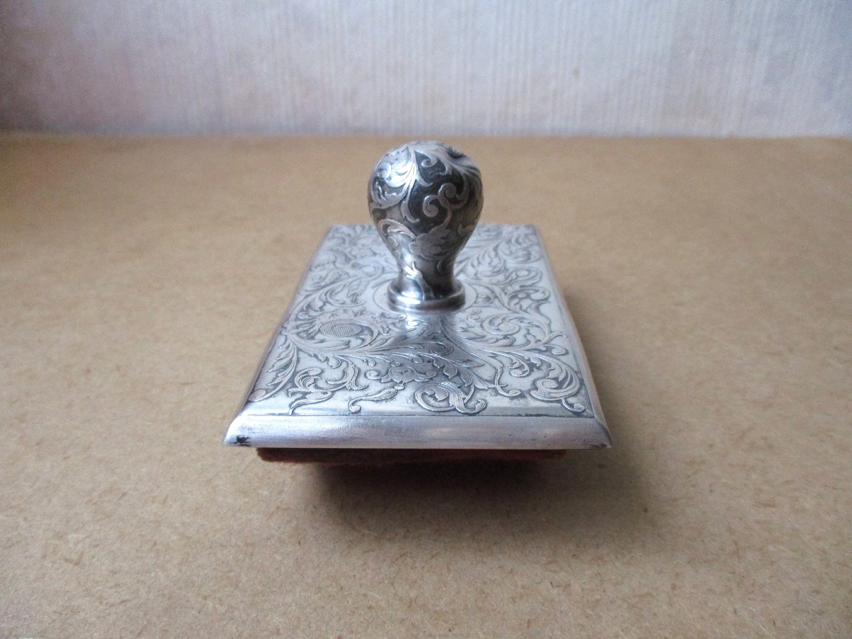 19th-century Blotting Pad Made Of Solid Silver, Decorated With Foliage And Mythical Creatures, With The Monogram "em."-photo-3