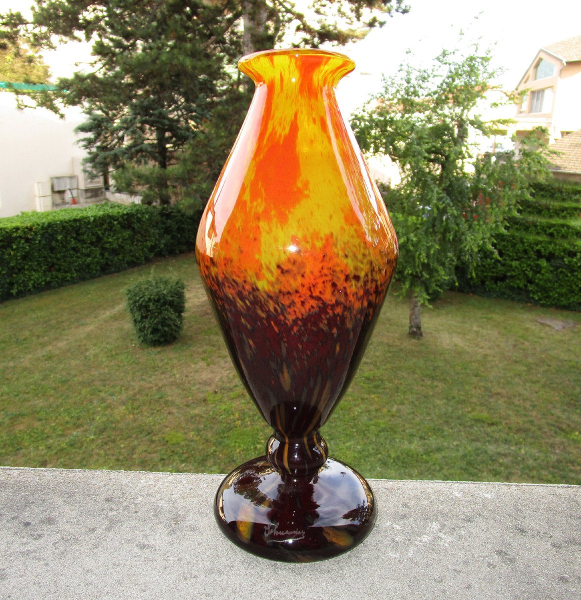 Charles Schneider, Le Verre Français, Very Beautiful Art Deco Speckled Glass Diabolo Vase.