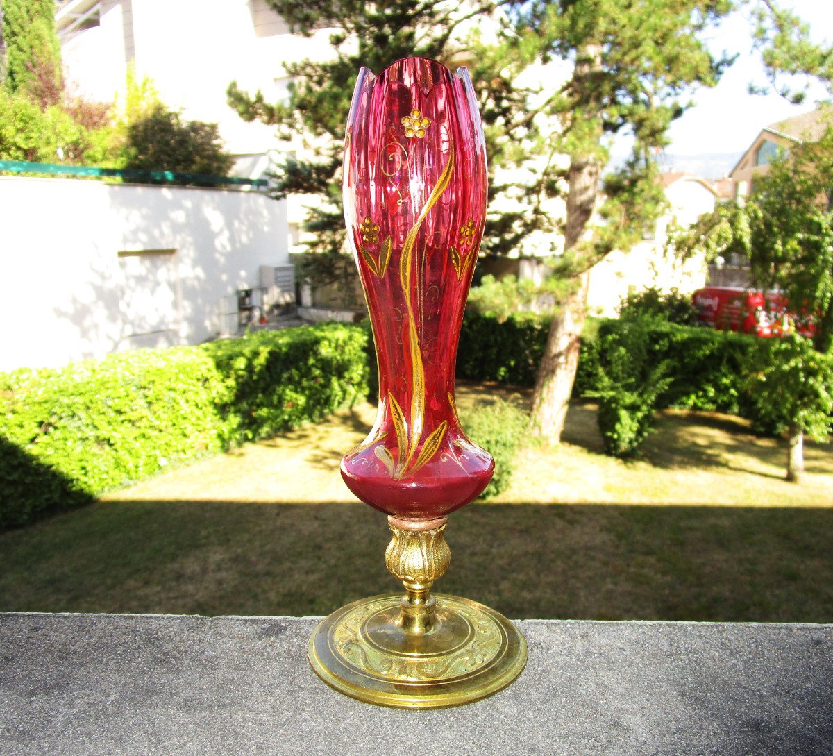 Ancien Superbe Vase Tulipe Art Nouveau En Bronze Et Verre émaillé Rehaussé à l'Or Fin.