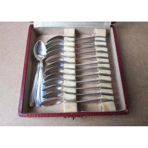 16 Small German Solid Silver Mocha Teaspoons In Very Good Condition.