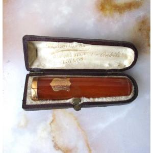 Antique Beautiful Cigarette Holder In Amber And Solid 18k Gold, Monogrammed Bc