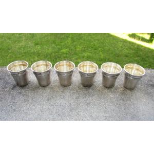Six petits gobelets à liqueur en argent massif et vermeil, poinçon Minerve, style Louis XVI