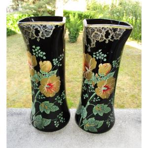 Belle paire de vases Art Nouveau à décor de fleurs d'hibiscus ou roses trémières Legras.
