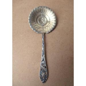 A Beautiful, Richly Decorated Art Nouveau Strawberry Scoop Or Spoon Made Of Solid Silver And Vermeil.