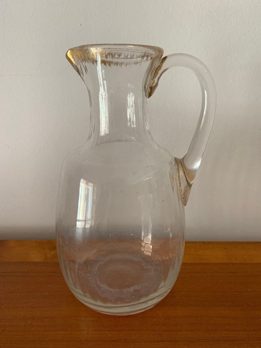 Daum Pitcher With Ribs, Combed With Gold
