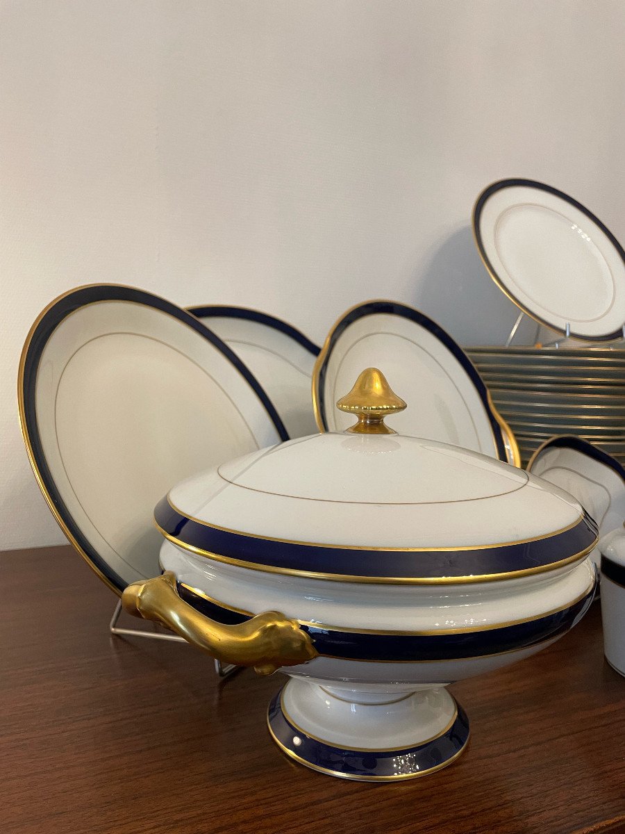 Georges Boyer, Limoges - Hard Porcelain Service Decorated With Blue And Gold Edging-photo-3