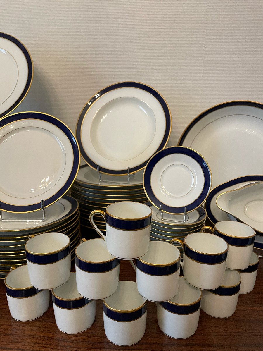 Georges Boyer, Limoges - Hard Porcelain Service Decorated With Blue And Gold Edging-photo-2