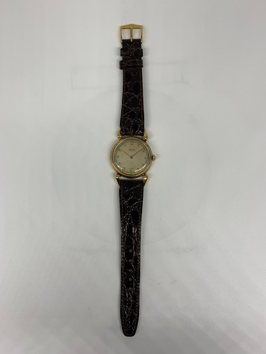 Yanik - Mechanical Watch In 18-carat Yellow Gold, Leather Strap-photo-2