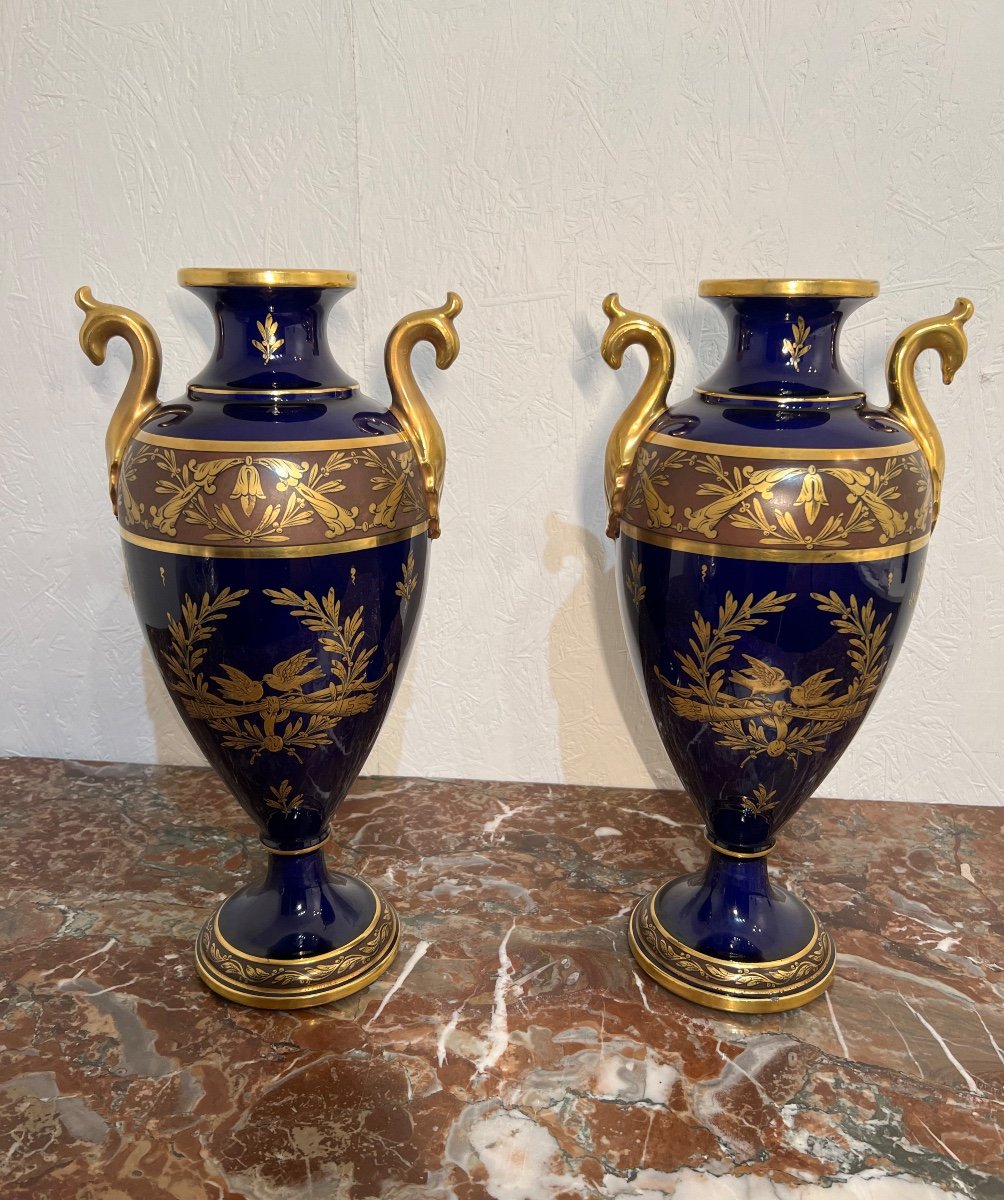 Importante Paire De Vases En Porcelaine