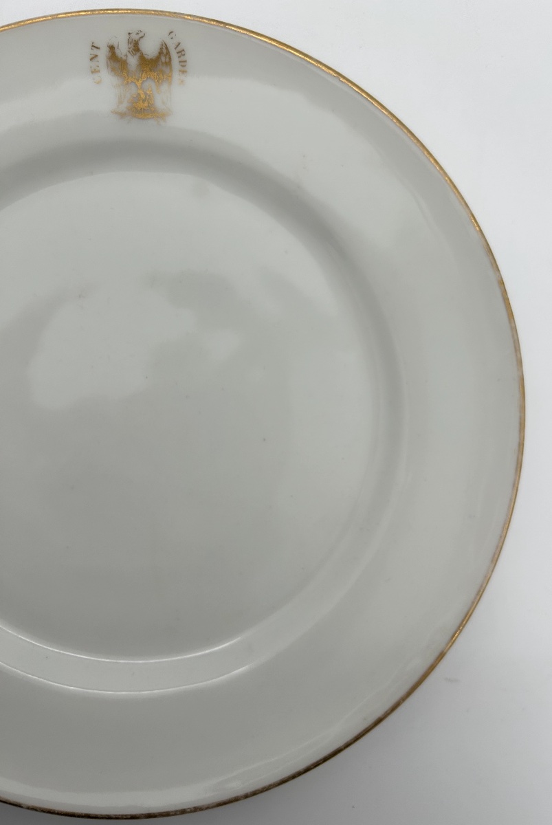 Assiette En Porcelaine De Sèvres - Des Cent-gardes -photo-1