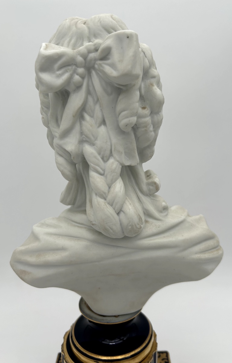 Biscuit Porcelain Busts Of Louis XVI And Marie Antoinette-photo-1