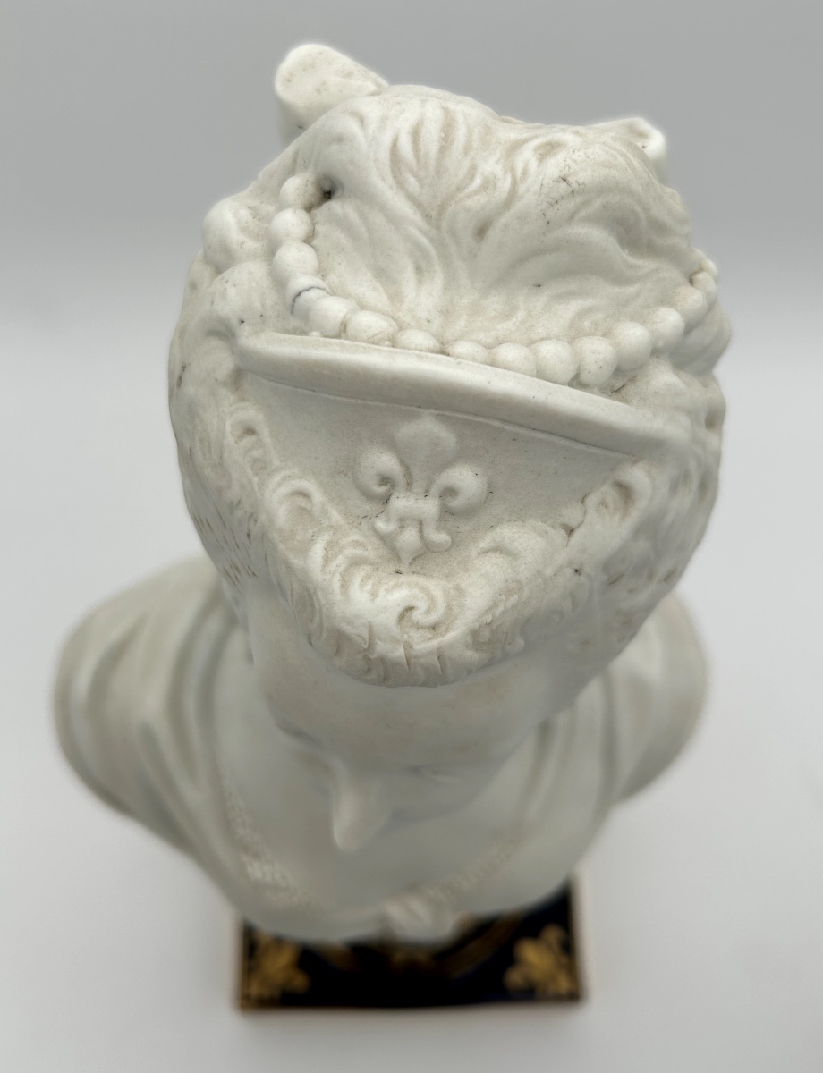 Biscuit Porcelain Busts Of Louis XVI And Marie Antoinette-photo-8